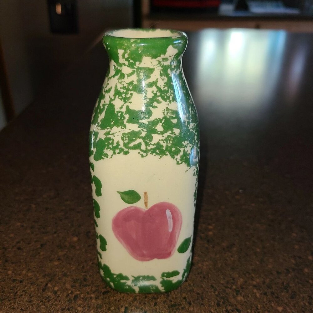 Alpine Pottery Roseville Ohio 6.25" apple sponge paint milk bottle cottagecore